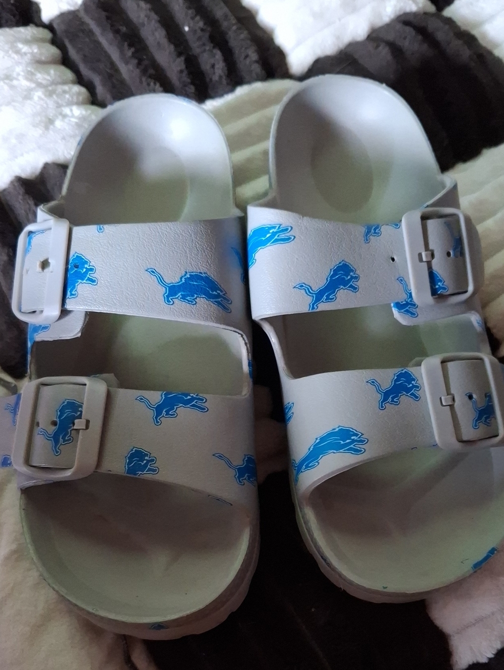 Small Detroit Lions Grey Slide Sandals